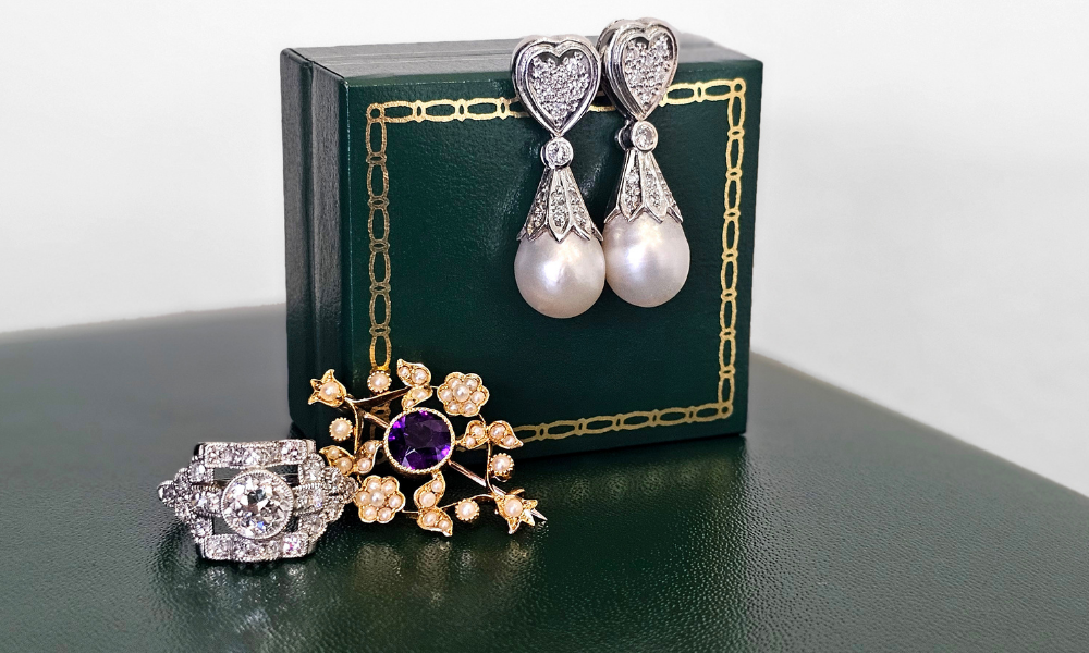 Christmas Gift Guide - The Vintage Edit