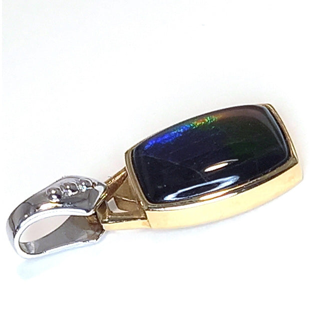 Pre-owned Ammolite Pendant