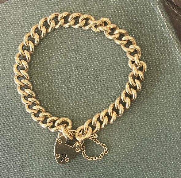 Pre-owned 9ct Gold Charm Bracelet