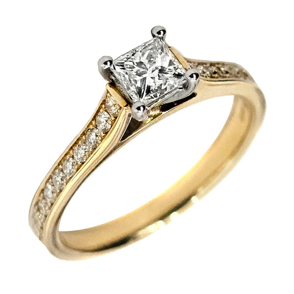 18ct Gold Princess Cut Diamond Ring