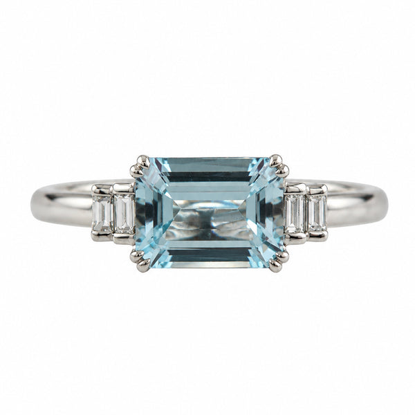 Pre-owned Platinum Aquamarine & Diamond Ring