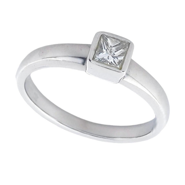 Pre-owned 18ct White-Gold Princess-Cut Diamond Ring